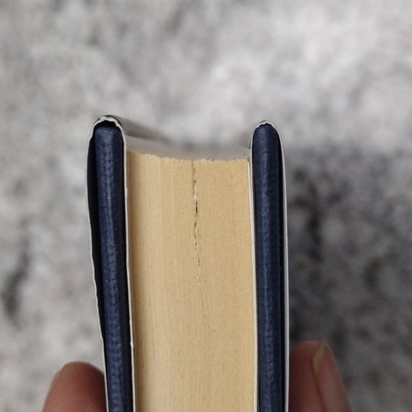 Donna VanLiere Christmas Bundle - Picture 5 of 16